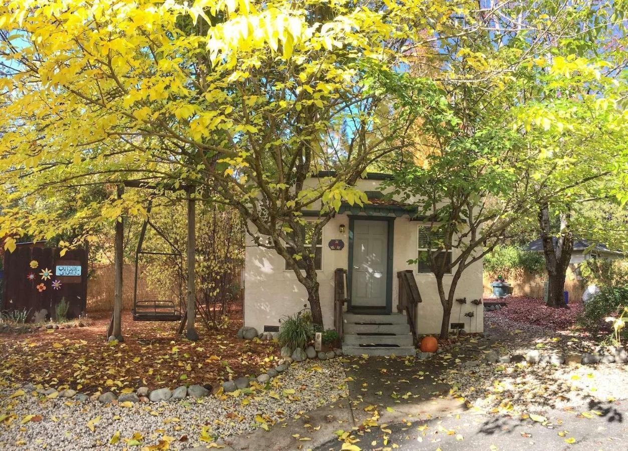 Outside Inn Невада-Сити Экстерьер фото
